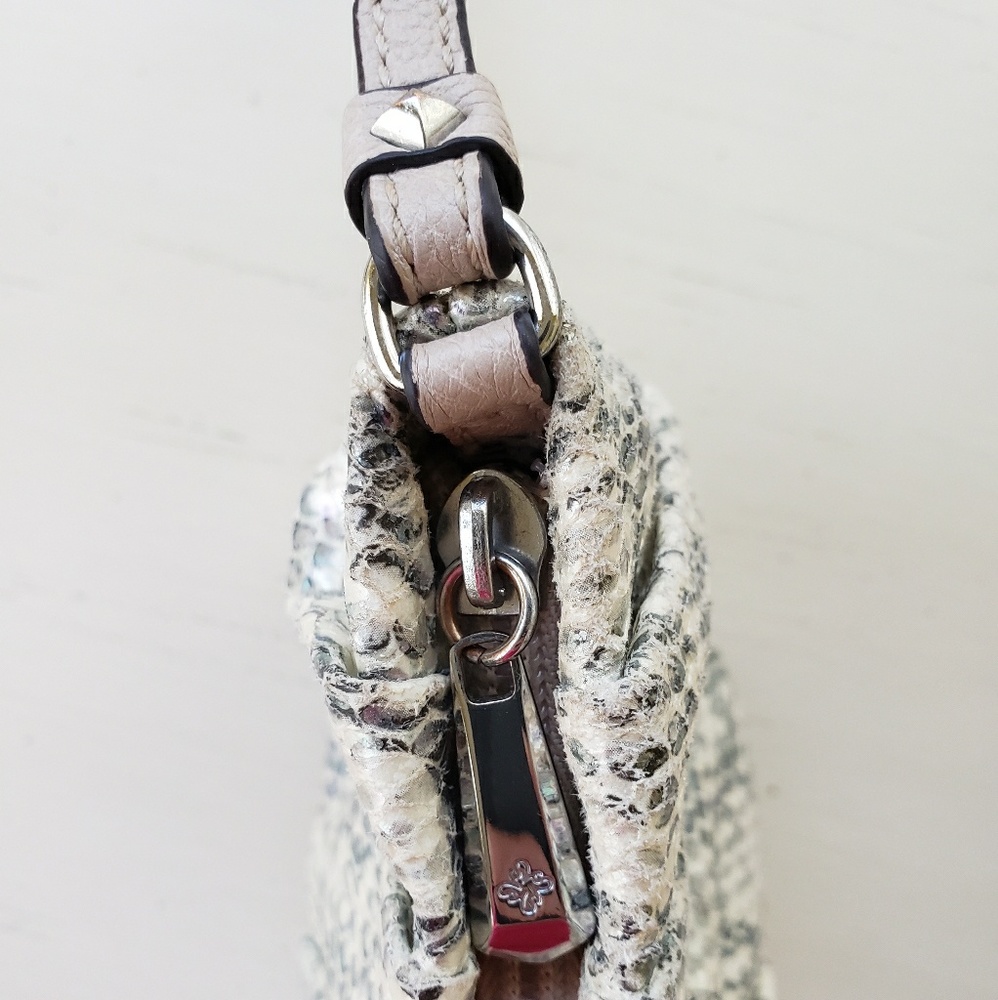 Simply Vera By Vera Wang Wristlet - Picture 7 of 7
